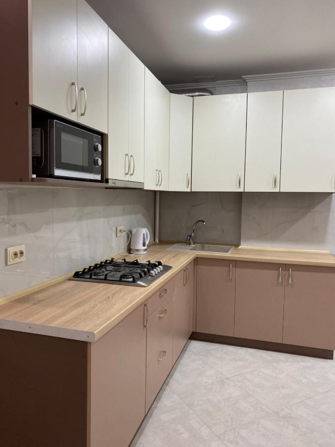 Apartment In Khmelnytsky Street Leopoli Esterno foto