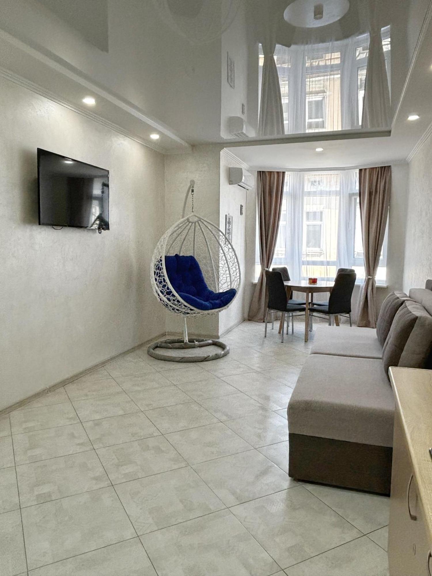 Apartment In Khmelnytsky Street Leopoli Esterno foto